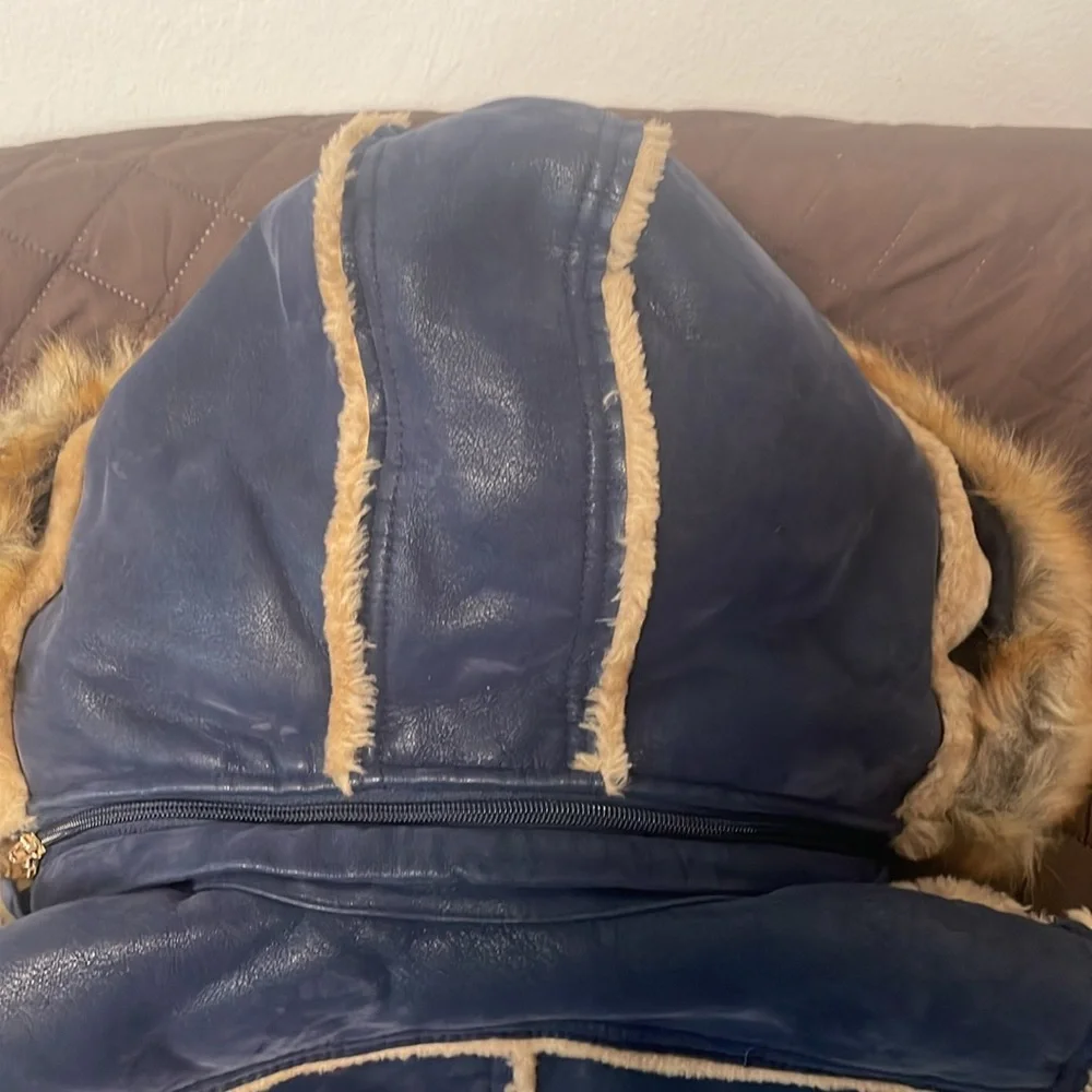 Shearling coat - Picture 7 of 8